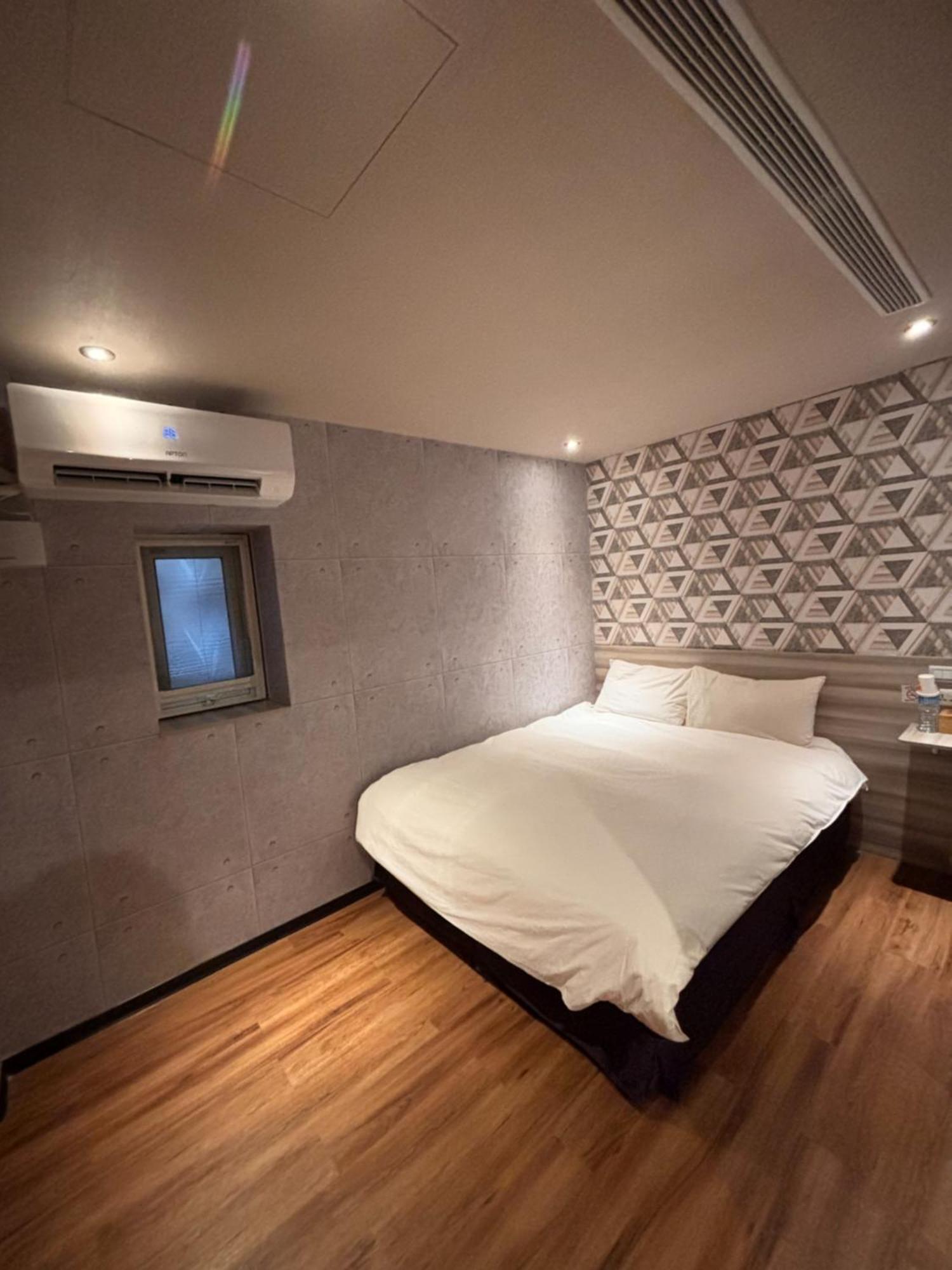 Honey Prince Taipei Exterior photo